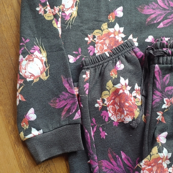 Lularoe Lulu Set - Picture 3 of 7